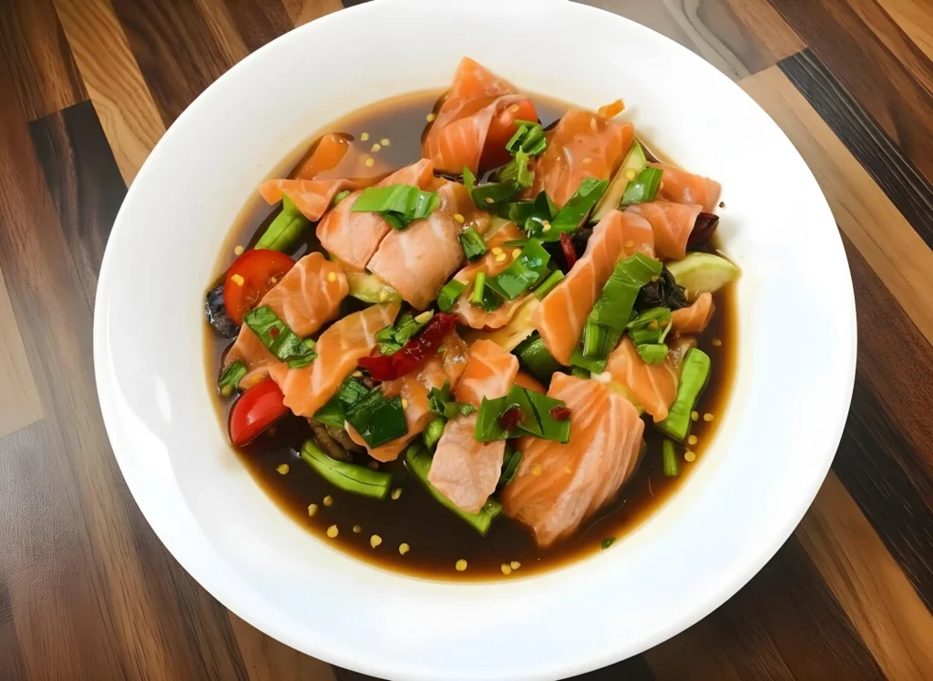 Spicy Salmon Papaya Salad (Tam Salmon) 1 Tam Slae Mon (Web H)